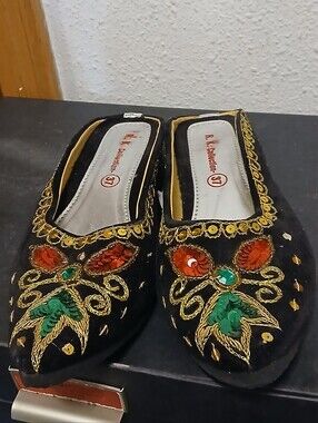 R.K. Collection Black Embroidered Sequin Pointed Toe Flats Size 37